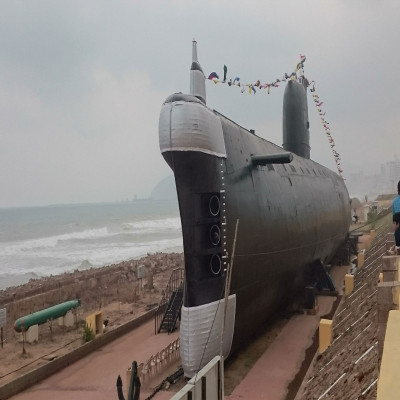submarine museum adotrip